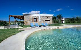 Iridanos Villa